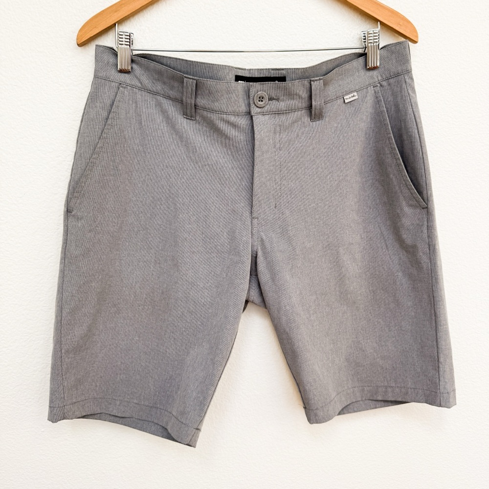 Travis Mathew Gray Golf Shorts Size 34